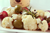 オリーブとフェタチーズの地中海ピクルス
